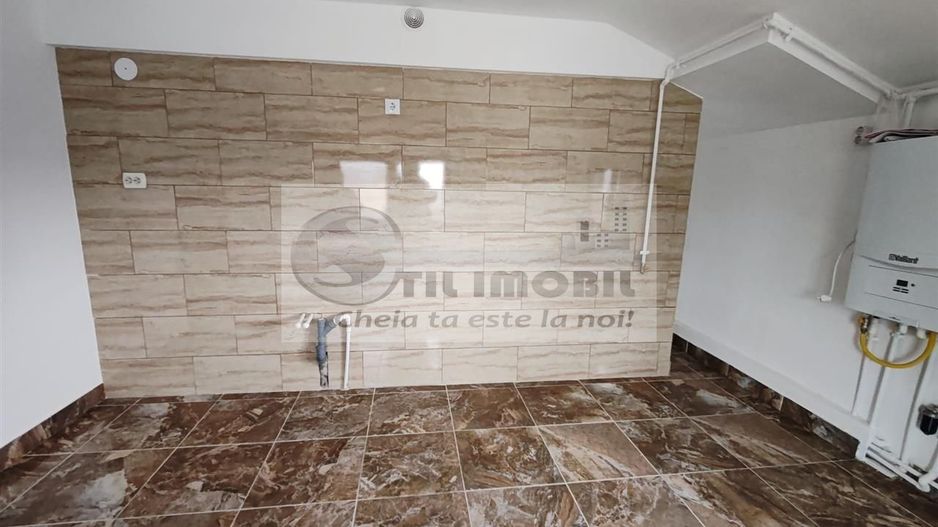 INTABULAT! Ap 3 camere  dec. etaj 1 cu intrare separata Zona Bucium - Poză 21