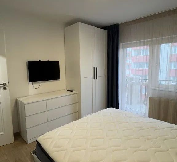 AP. 4 CAMERE - PANDURI, CENTRALA PROPRIE, BUCATARIE INCHISA, MODERN - Poză 8