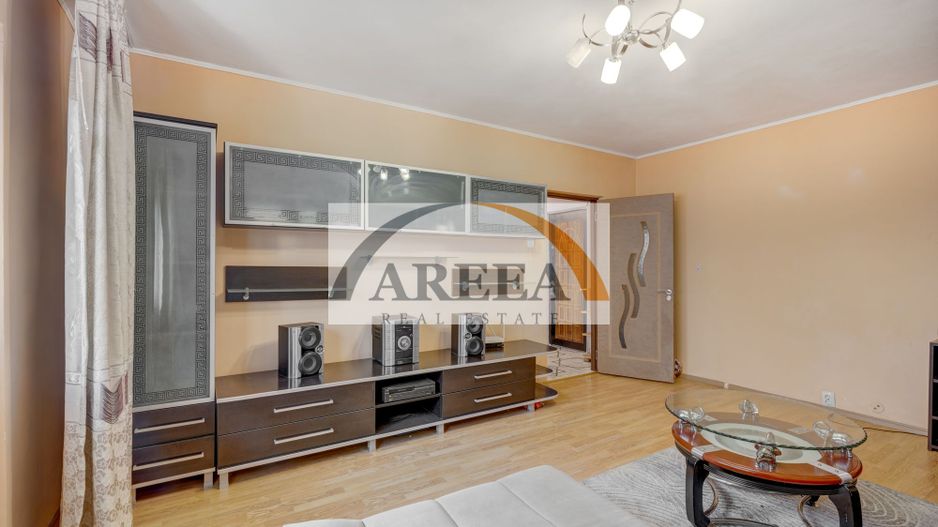 RENOVAT SI SPATIOS - 2 camere decomandat, et 4/8, Parcul Sebastian - Poză 3