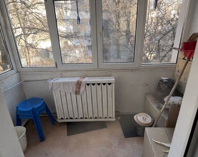 De vanzare Apartament 3 camere Gorjului - Poză 6