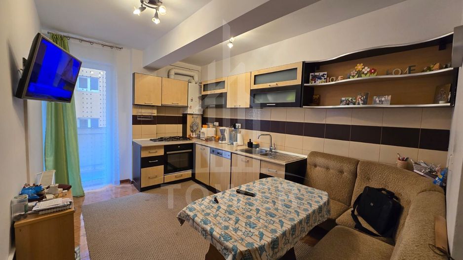 Apartament generos de 74 mp – spațiu, funcționalitate, confort - Poză 8