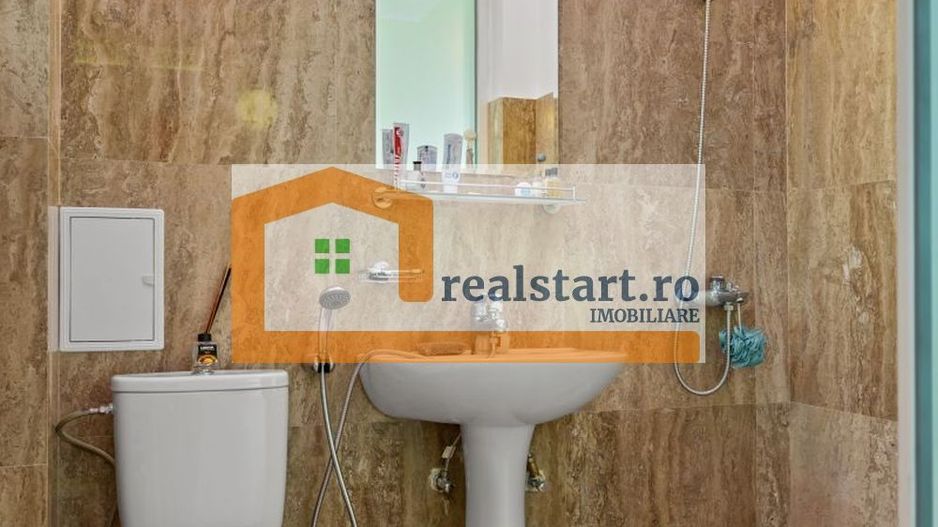 Pta Romana, Vedere spectaculoasa, Renovat total, inclusiv instalatii - Poză 8