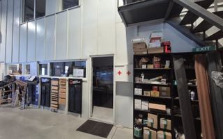 De vanzare hală cu birouri de lux și anexă rezidențială | Pantelimon - Poză 28