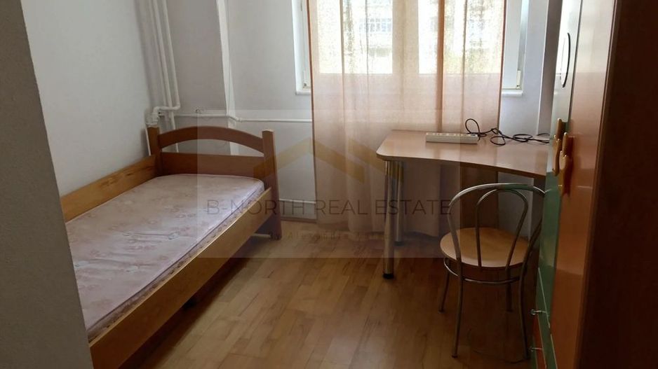Apartament 4 camere de închiriat, decomandat, cu loc de parcare, ideal pentru fa - Poză 9
