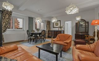 Maltopol - Titulescu, vila renovata 242 mp total, curte 105 mp - Poză 1