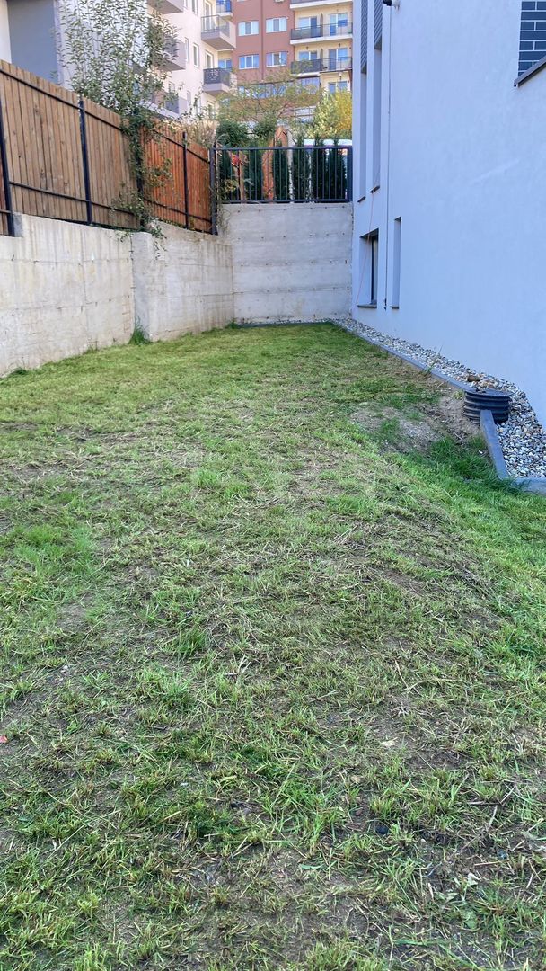 Arhitectura contemporana. Parte de duplex. Cartierul nou Câmpului. - Poză 14