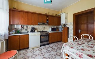 Casă clasică în Chișineu-Criș - Poză 19