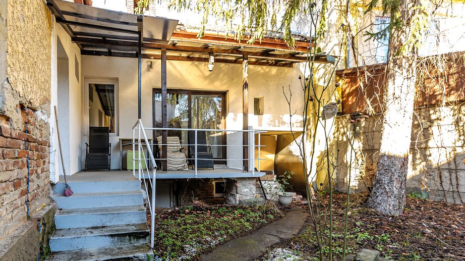 Apartament la casă, zonă centrală - Poză 10