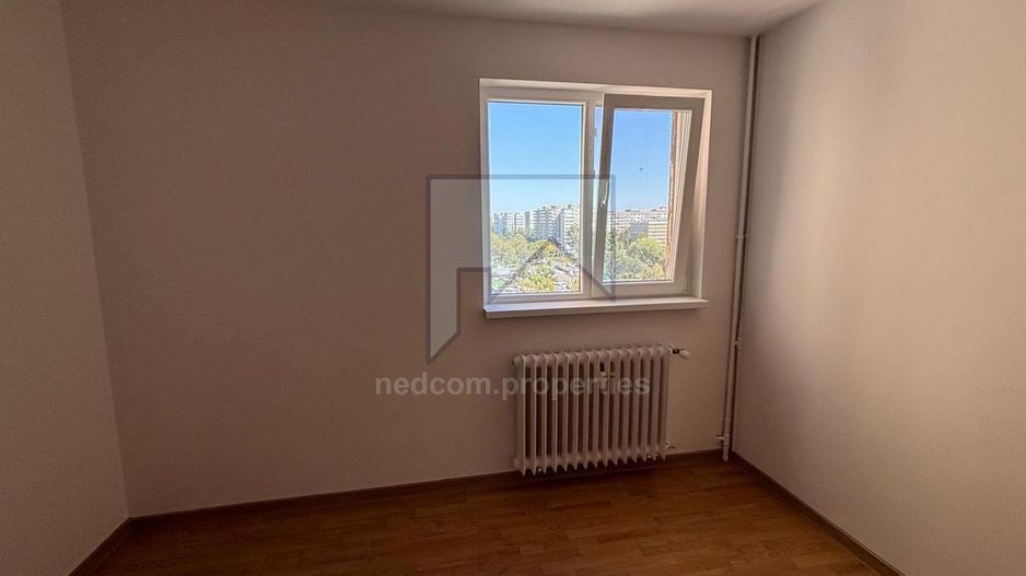 Vanzare apartament 2 camere - Drumul Taberei - str. Brasov - Poză 2