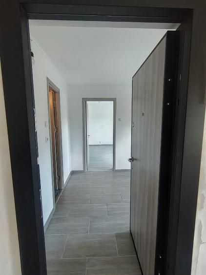 Vânzare Garsonieră 42 Mp Vitan Mall Complet Renovată Instalații Schimbate - Poză 4