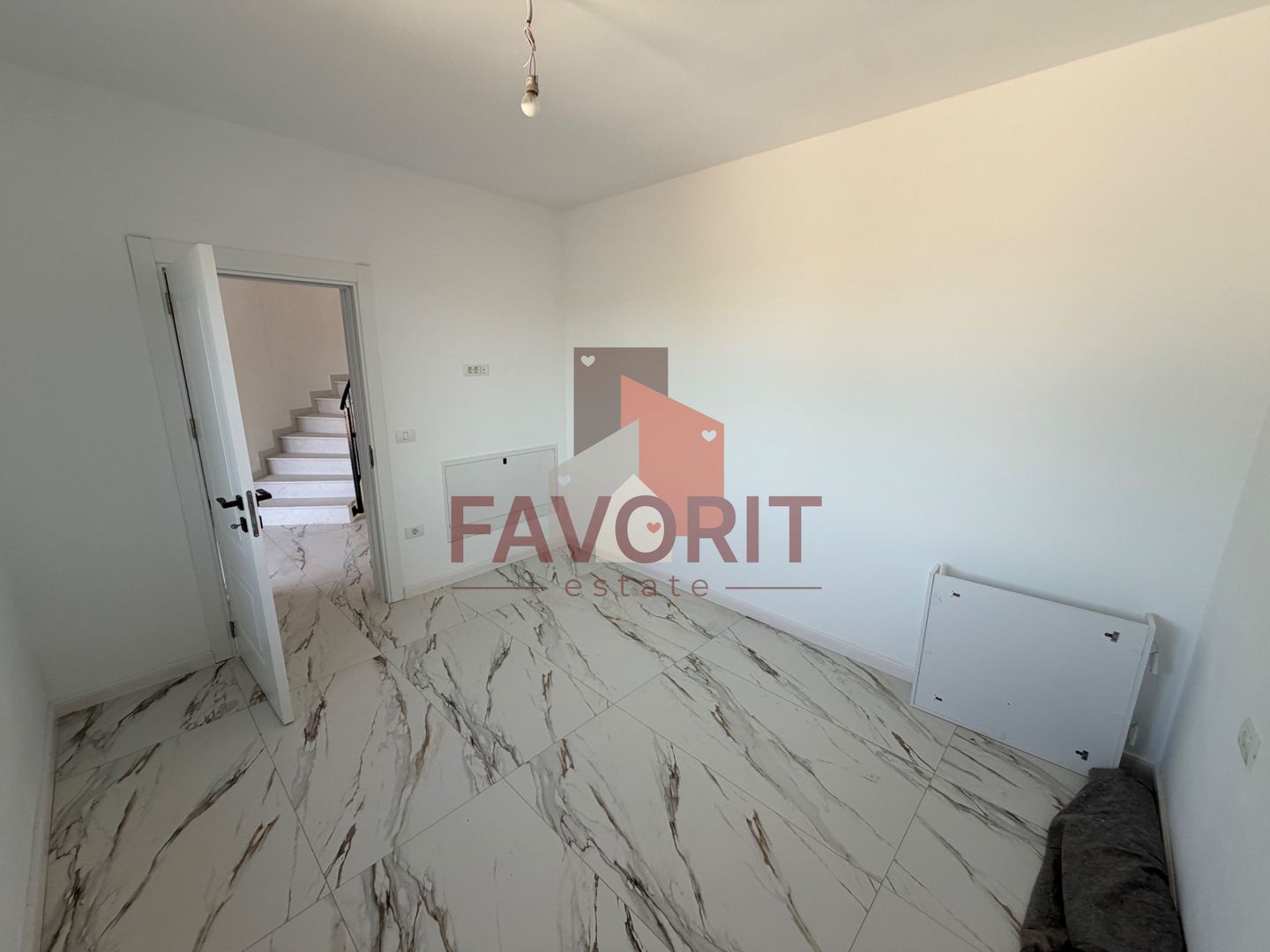 Casa individuala. 172 mp utili. Garaj. Disponibila imediat - Poză 16