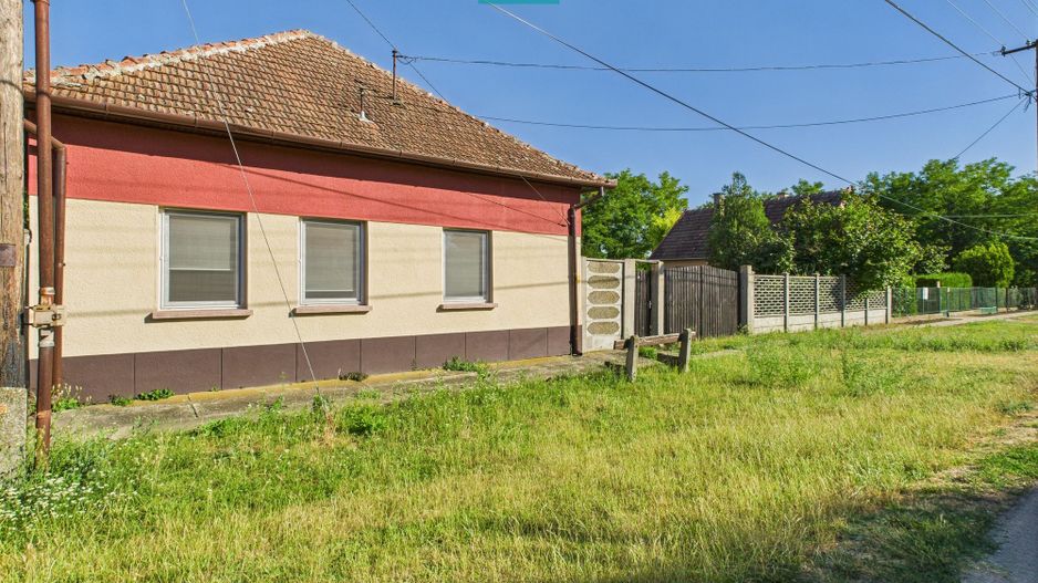 Casă 3 camere renovată cu potențial în Ketegyhaza - Poză 1