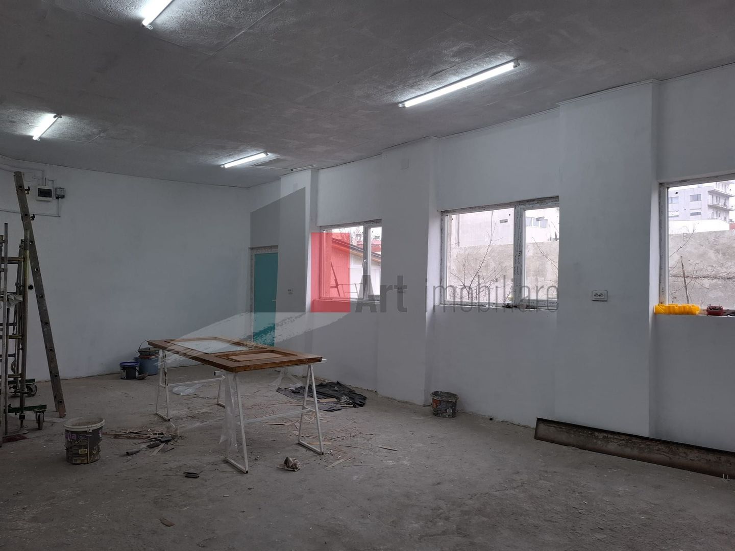 Spatiul "MADANON" , pozitie accesibila, parter - Poză 4