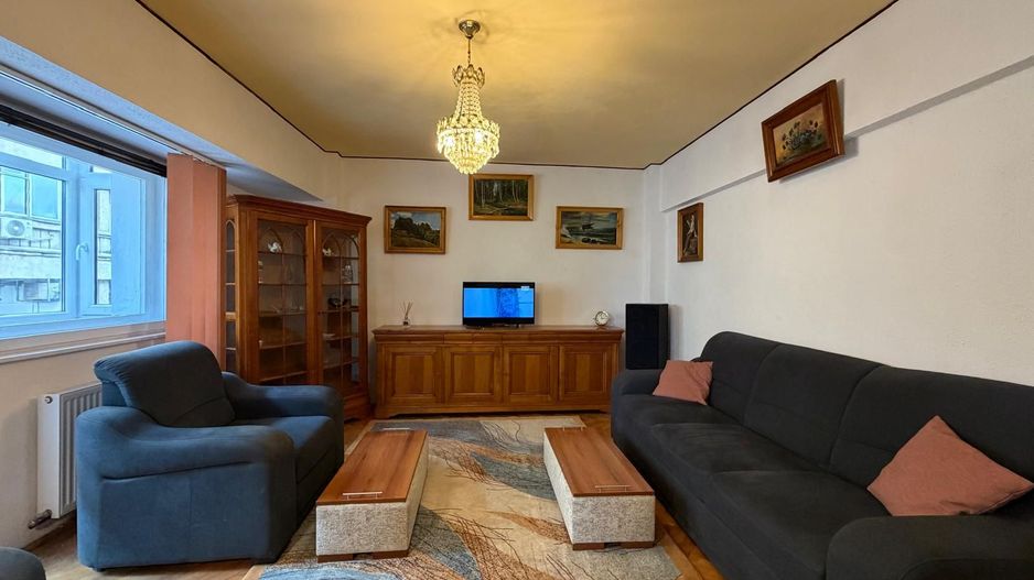 Apartament Piata Unirii, cu parcare - Poză 3