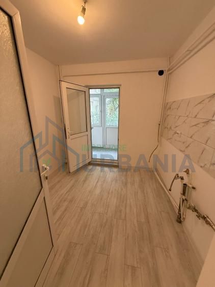 Apartament 3 camere, parter, renovat recent, cartier Nicolina, Iași - Poză 4