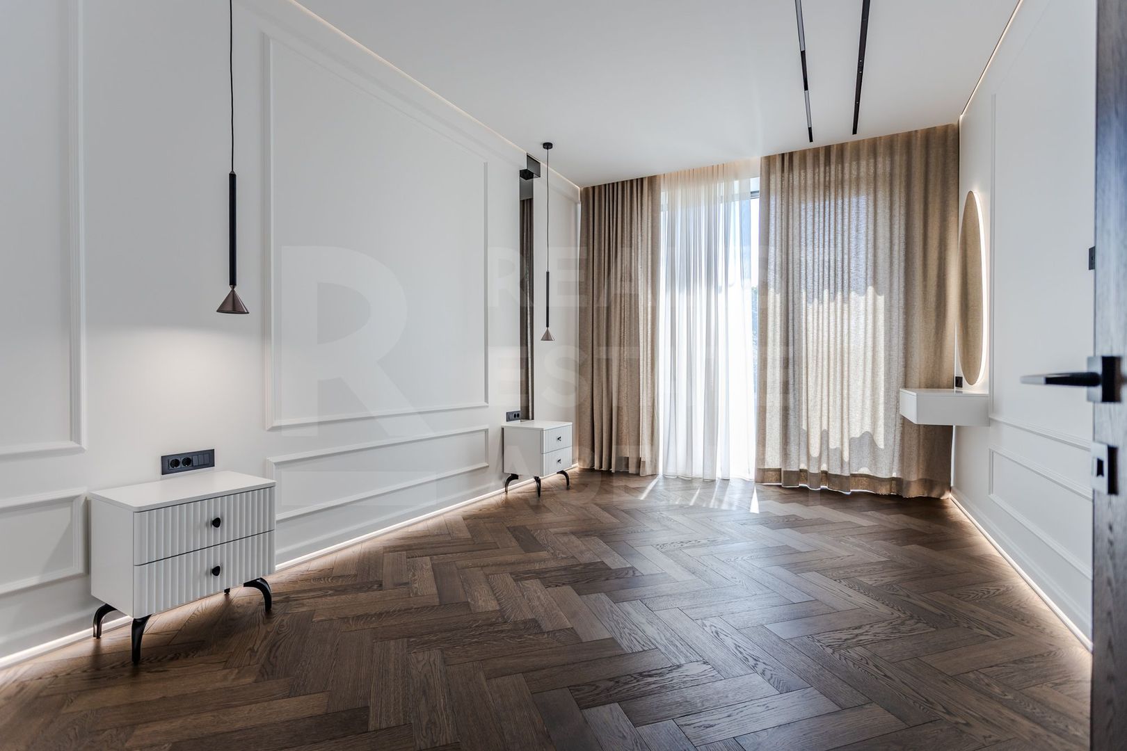 Chirie, apartament, 4 camere, str. Universității, Centru - Poză 18