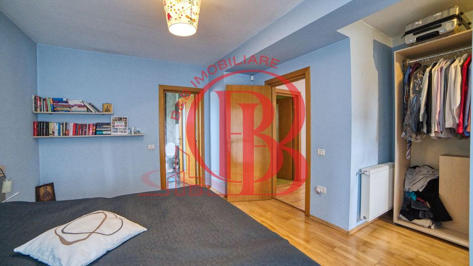 Casa complet mobilata 5 camere 3 bai curte generoasa - Poză 33