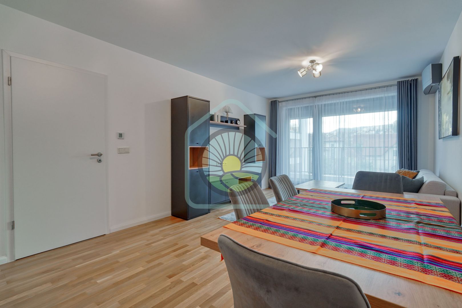 APARTAMENT CU 2 CAMERE SI 2 BAI-COSMOPOLIT - Poză 5