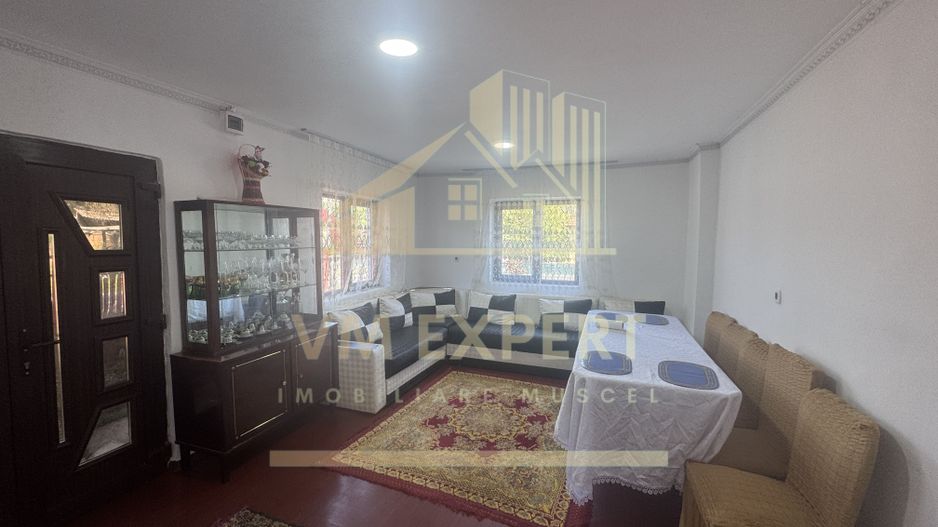 CASA DE VANZARE CU 4 CAMERE, APA SARATA, CAMPULUNG - Poză 23