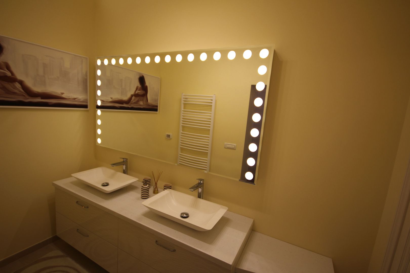 Apartament deosebit cu 3 camere de închiriat în zona Odobescu - Poză 10