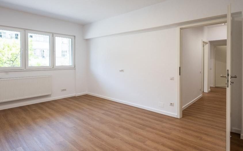 Piata Dorobanti apt 2/3 cam de preferat pentru spatiu de birouri - Poză 12