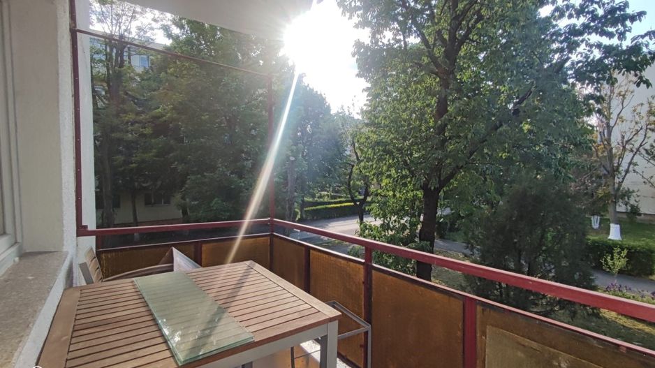 Apartament spatios la etajul 1, cu loc de parcare inclus, Micalaca, zona 300 - Poză 9