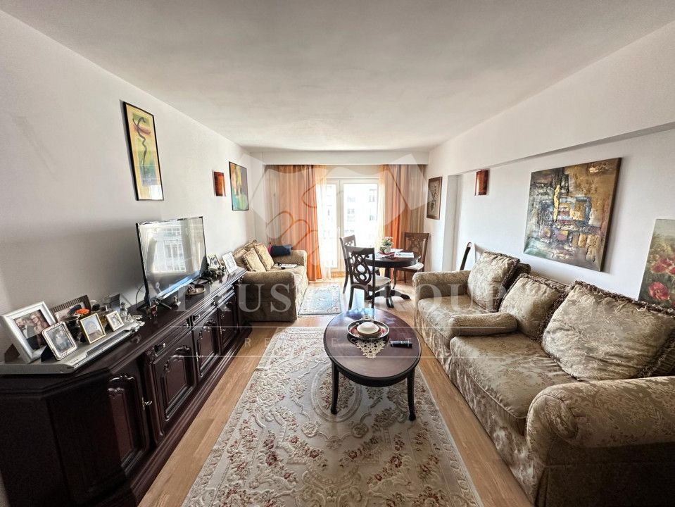 Apartament 4 camere Unirii | 1995 | decomandat | stradal | - Poză 2