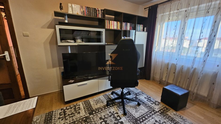 Vand apartament cu 2 camere - Poză 11