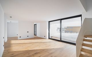 Vila 6 camere in Amber Forest - Poză 2