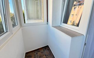 Garsoniera | Etaj 3 | Balcon | Renovata | Vasile Aaron - Poză 8