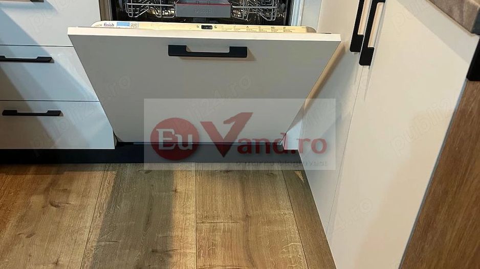 De inchiriat apart. 2 camere, cu loc de  parcare, Complex Flamingo,  650 E - Poză 7