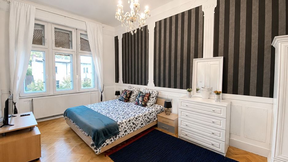 Comision 0%, Apartament 4 camere, Cladire Istorica, 134mp, Zona Sinaia - Poză 4