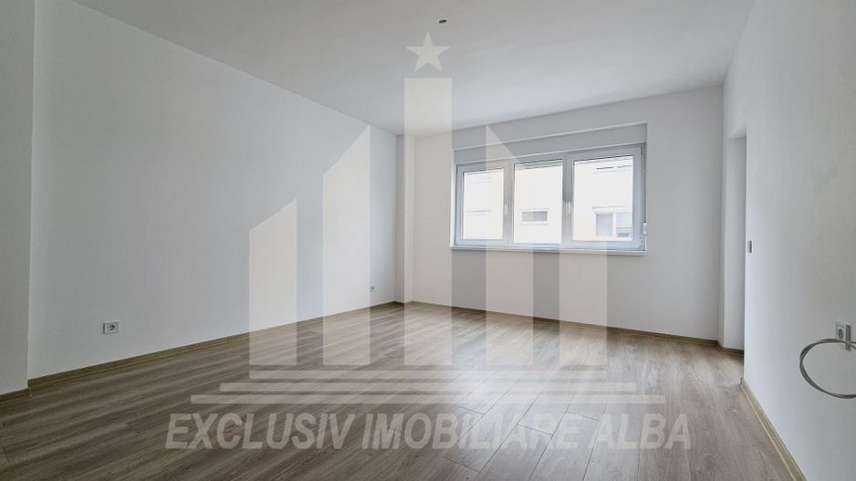 Apartament cu 1 camera de vanzare, Alba-Micesti - Poză 1