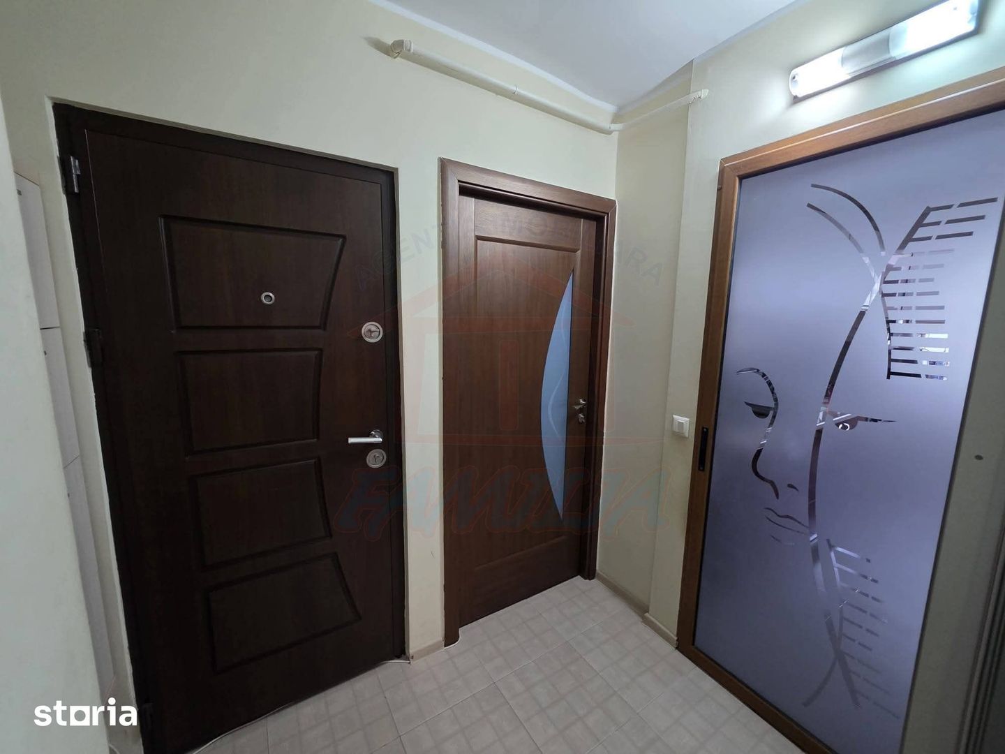 SE VINDE APARTAMENT 3 CAMERE, MICRO 17, 91.000 EURO - Poză 3