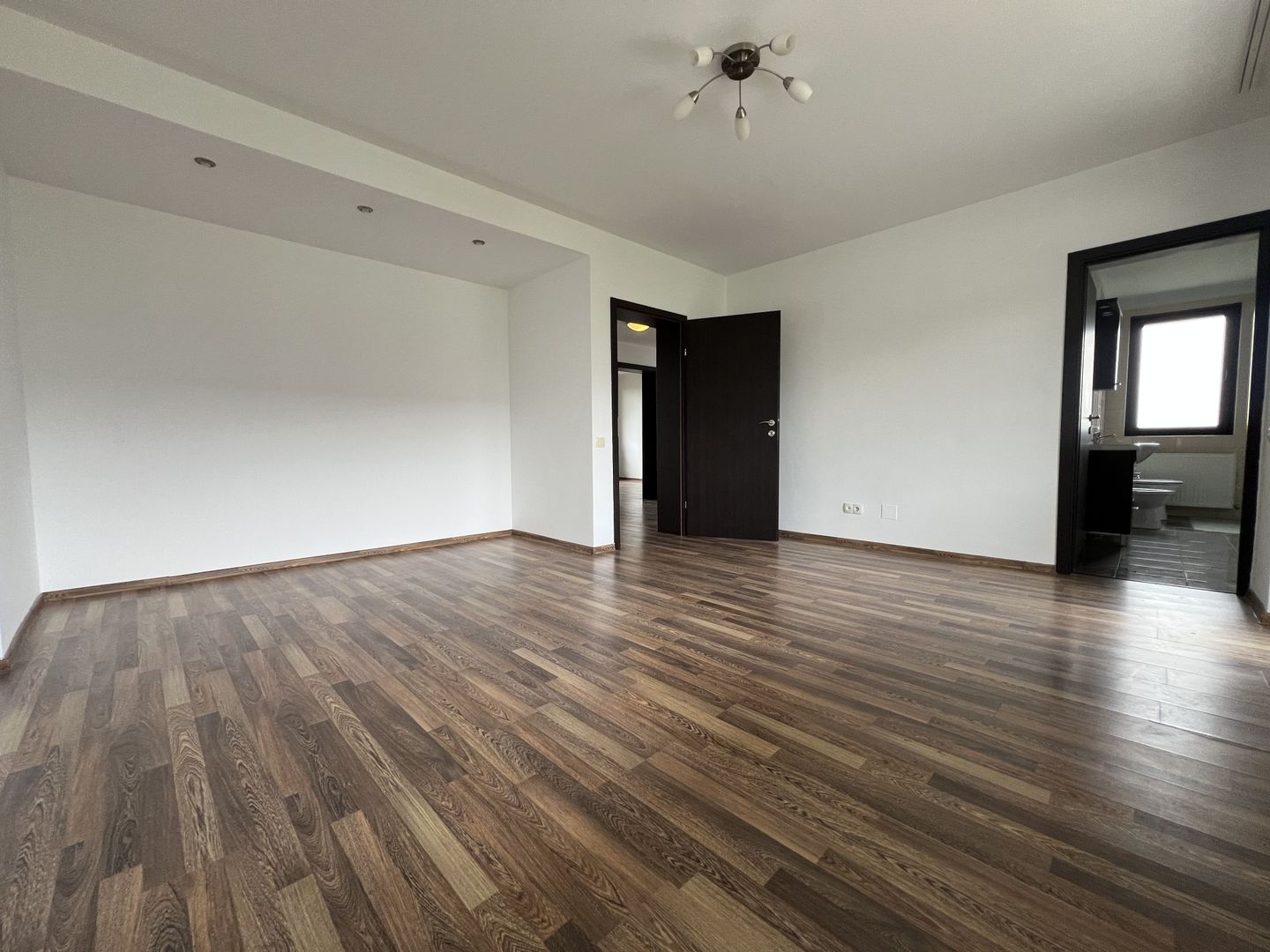 Vila tip Duplex Pipera | 260 mp Utili | Curte Proprie 4 Locuri Parcare - Poză 7