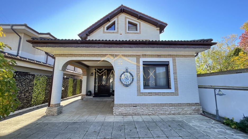 Vila 7 camere**Lake view**Ponton privat**Piscina**Teren 933 MP//Balotesti - Poză 3