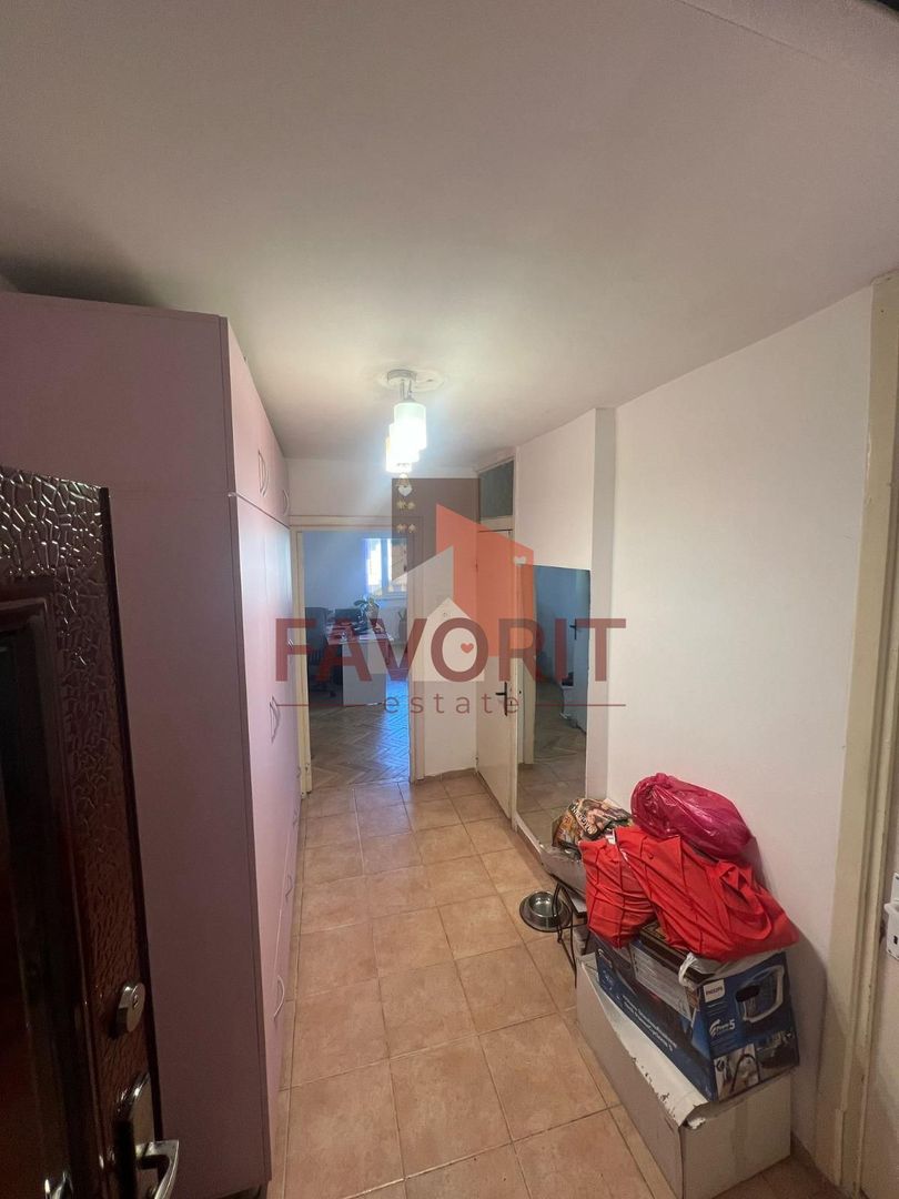 1 camera, decomandat | etaj 2 | centrala proprie | balcon | zona excelenta - Poză 1