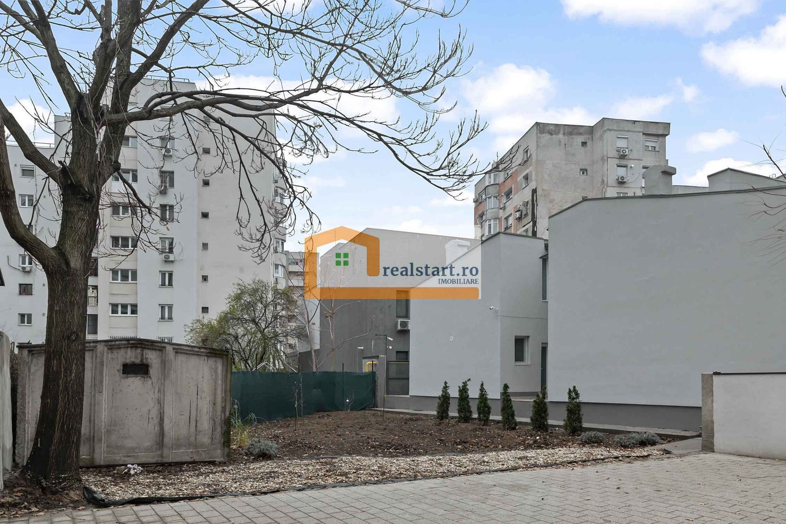 Vila individuala, acces metrou, 10 locuri parcare - Poză 38