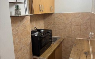 Garsonieră curată și spațioasă de închiriat în Podu Roș, Iași - Poză 7