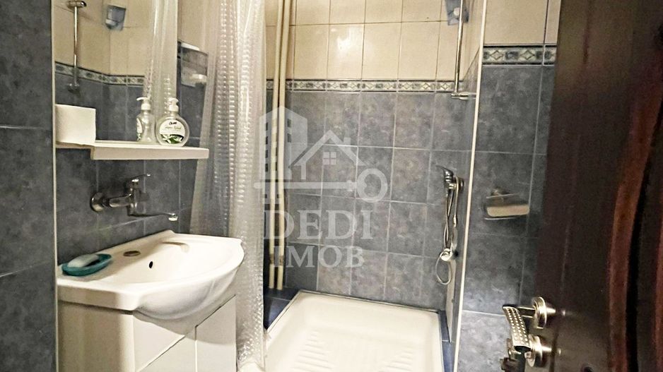 Apartament cu 4 camere de inchiriat zona Dacia, Oradea - Poză 11