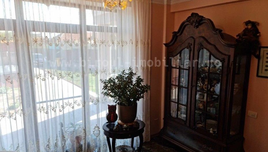 Vilă Turistică Superbă în Costinești, la doar 500m de plajă! - Poză 5