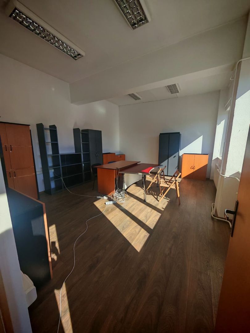 Spatii de birouri si productie-depozitare in Brasov - Poză 1