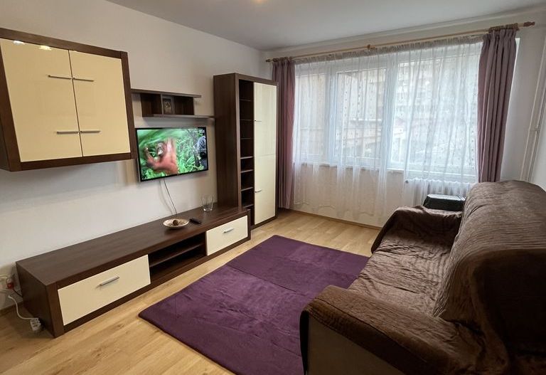 De inchiriat apartament 2 camere zona Titan - Poză 1