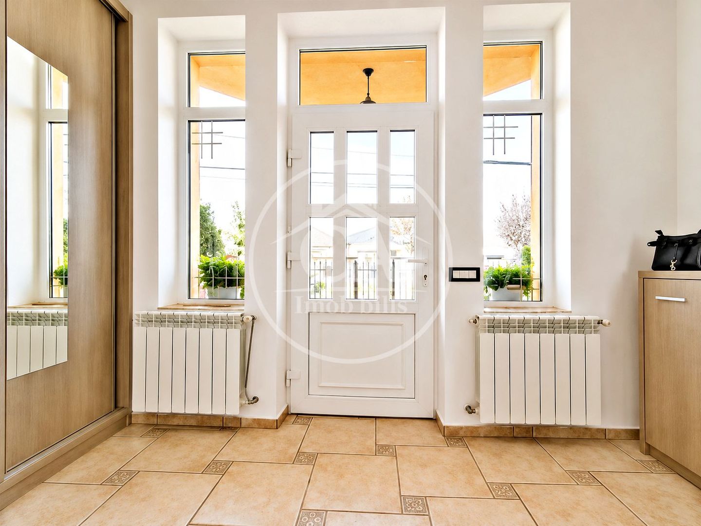 Vila de Vanzare si casa de oaspeți in zona Oncea, Oradea - Poză 11