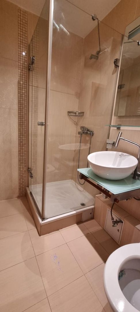 🏡 De închiriat: Apartament de 4 Camere, Confort & Stil - Timpuri Noi ✨ - Poză 8