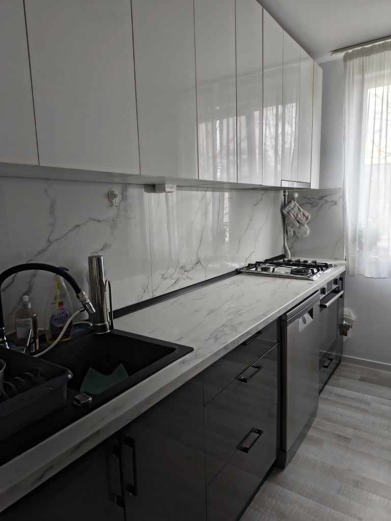 Apartament 4 camere renovat in bloc anvelopat Drumul Taberei - Poză 1