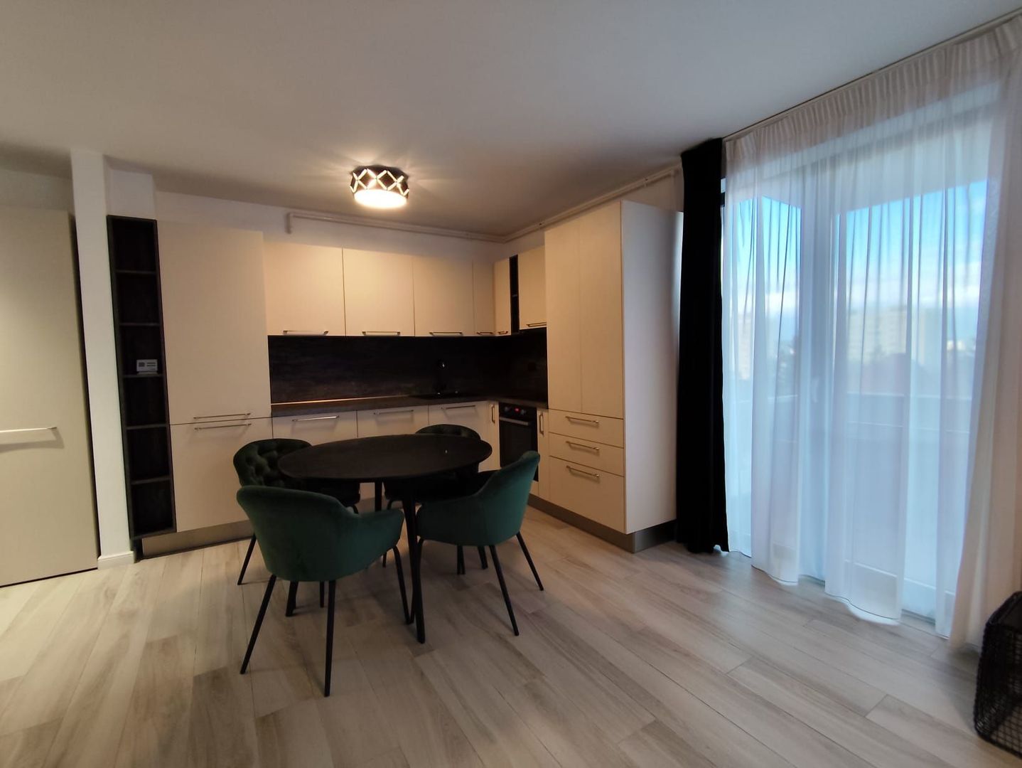 Apartament NOU 2 camere cu Parcare zona Andrei Muresanu - Poză 2