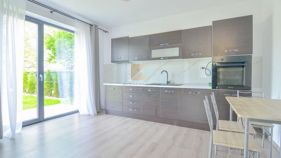 Casa noua tip duplex, 2 dormitoare cu 2 bai, curte, Sacele, PETFRIENDL - Poză 1