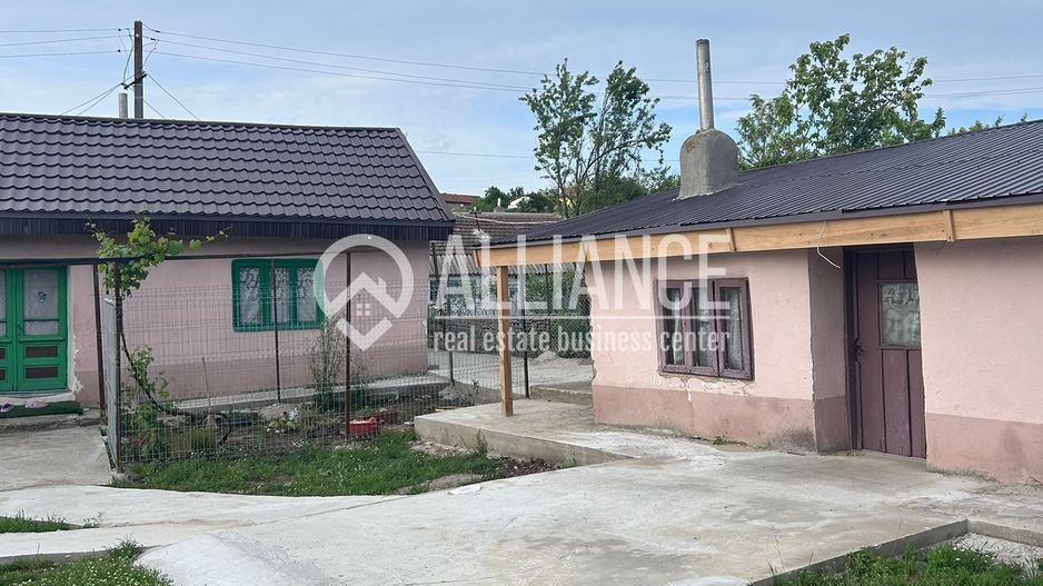 SAT CERCHEZU Casa 4 camere cu gradina! - Poză 3