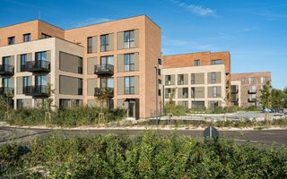 Inchiriere apartament de 2 camere in Amber Forest - Poză 3